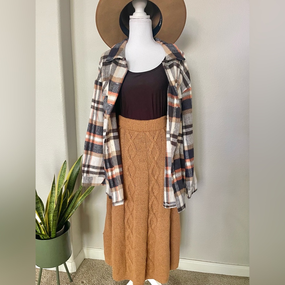 Camel Cable Knit Skirt